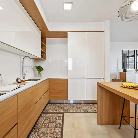 Ajuda I - Penthouse Apartament