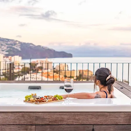 Ajuda I - Penthouse *